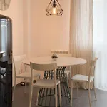 A Due Passi Dal Mare - Helloelba Vakantiehuis