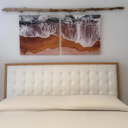 Semesterbostad A Due Passi Dal Mare - Helloelba