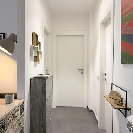 A Due Passi Dal Mare - Helloelba Nyaraló *